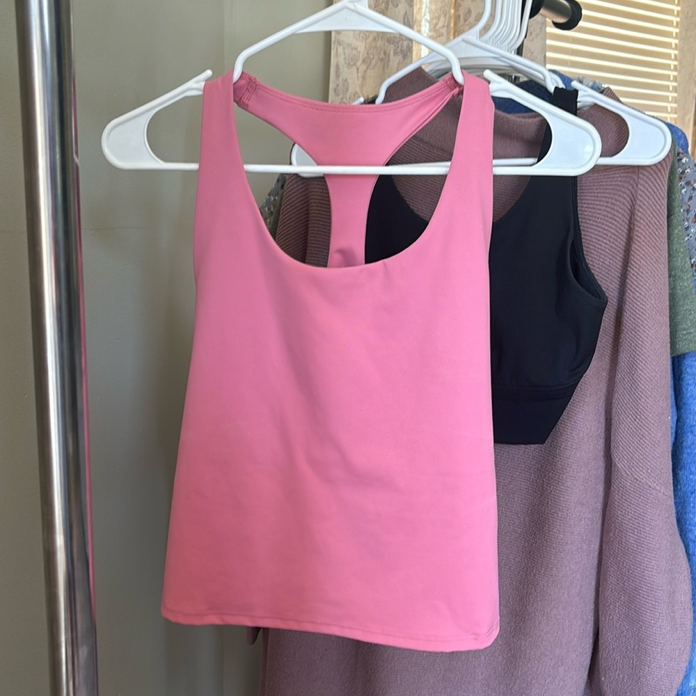 Pink Activewear Racerback Top - Medium - Old Navy